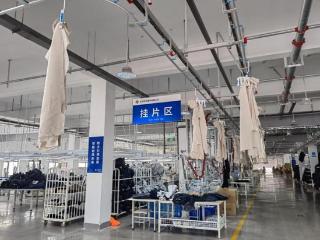 在家门口的“共富车间”端稳“幸福饭碗”