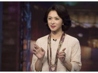 她是金星前的变性人，嫁给台湾企业家，却因男变女，一生跌宕起伏