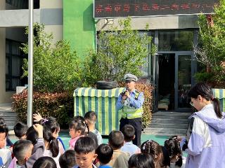济南市历下区第三实验幼儿园嵘汇园：交警进园，“童”筑安全防线