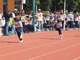临沂金盾小学举行第六届校园体育节之春季运动会