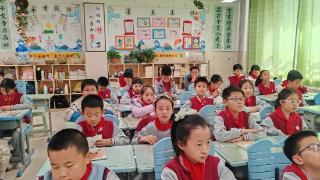 家校共赴“开放之约”，同绘成长温暖画卷——校园开放月学生感悟篇