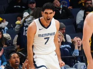 低薪高能！盘点NBA今年季后赛性价比超高的6大角色球员，波杰上榜