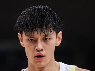 山西男篮官方：向曾凡博致以最诚挚的慰问，衷心祝愿早日康复