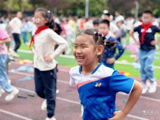 分段定制大课间 墨水湖小学创新打造阳光体育课程