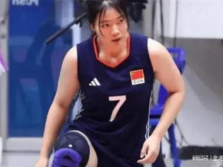 女排三叶草组合:张籽萱可大用，王奥芊神似赵蕊蕊，杨舒茗需减肥