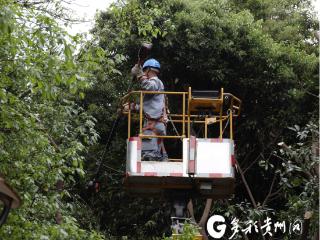 南方电网兴义供电局：开展“春晖行动”保障广大客户生产生活用电