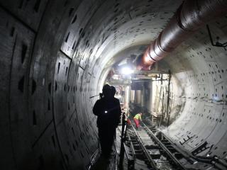 暗夜守护者丨济南地铁4号线“夜猫子”：黑暗里挖出城市速度