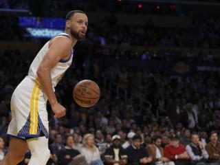 库里季后赛助攻超越库西，升至NBA历史第18位