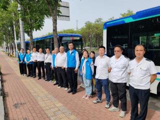 五一假期K301路公交客流激增 济南公交科学调度跨线路支援保运行
