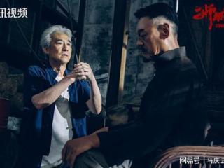 《狮城山海》首播，打斗多，很狗血，典型帮派题材，背景略显虚化