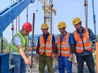 G328定城至永康段改建工程全速推进 跨京台高速大桥冲刺合龙