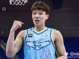 美网友“馋”杨瀚森：本届最强内线 榜眼秀潜力 湖人势在必得