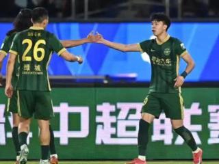 媒体人：王钰栋是国内近30年天赋新星天花板，或替代武磊国足位置