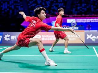 苏迪曼杯：陈雨菲石宇奇降维打击，国羽3-0晋级半决赛静待日本队