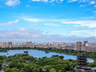 “泉”在济南过“五一” | 扮靓城市颜值迎接八方来客 济南城管正全力以赴