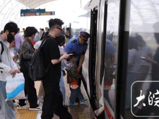 长三角铁路5月3日预计发送旅客390万人次