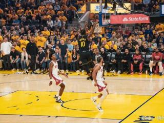 NBA：西部两组抢七大战，勇士错失良机，火箭连追2场到3平