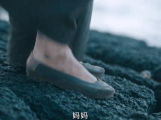 一集哭三次，看她掀桌子太惊艳了
