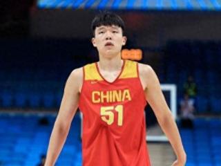 今启程赴美备战NBA选秀 杨瀚森临行前收到一个好消息