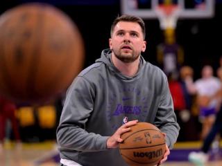 2个选择，湖人东契奇被前NBA教练发出明确警告，生涯处于十字路口