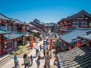 热播剧《无忧渡》取景地，五一顶流打卡地，数万人挤爆象山影视城