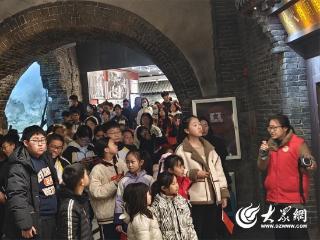 潍坊市党史教育馆开展“五心同行”系列志愿服务活动