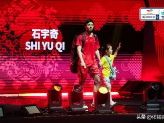 石宇奇制造惨案！苏杯决赛韩国男单两局只得10分！