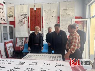 石家庄市深泽县举办迎“五一”书画展