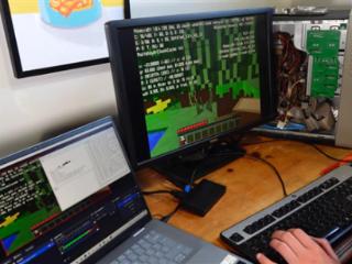 20年前的8MB显存老显卡 成功运行《我的世界》