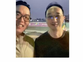 B站UP江边运动偶遇《黑神话》冯骥 网友：问DLC没？