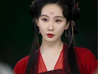 央视网文娱点评《淮水竹亭》，只字不提演技，却句句说进观众心坎