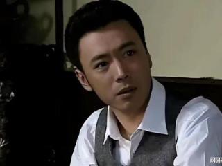 重温《潜伏》：才懂为何谢若林会咬住老余不放，真相太羞耻