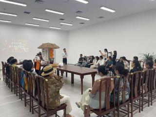 书香邂逅非遗美食 靖江市图书馆举办图书馆之夜活动