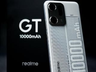 真·充电宝级电量：真我10000mAh概念手机公布