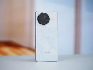 天玑9400+直屏水桶机！REDMI K80至尊版规格出炉：独显双芯、IP68等拉满
