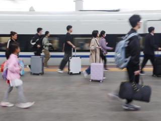 超14亿人次出行！这个“五一”，玩出新花样