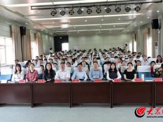 枣庄十五中西校区举办“诚信·诗韵”诗歌朗诵比赛暨校园诗歌节活动