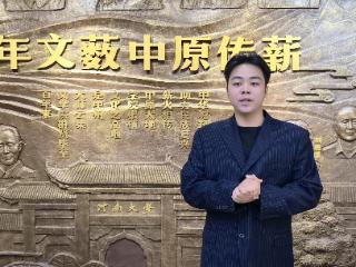 笔尖上的第二人生丨00后学生作家：让文学成为“不被AI取代的心跳”