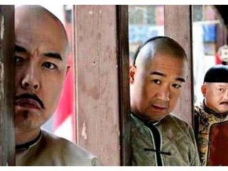 为何说“和珅”是“乾隆”身边最大的人才？而不是纪晓岚？
