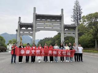 德兴邮政：弘扬五四精神 争做德邮好青年