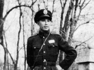 最死硬的国军将领，被包围后叫嚷一个换一个，华野因此伤亡6万人