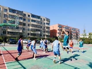 山东省地矿局七队举办“五一”职工篮球友谊赛