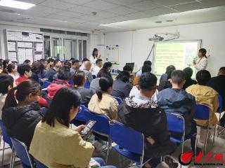 潍坊潍城：“夜校课堂”点亮青年多元科技“夜生活”
