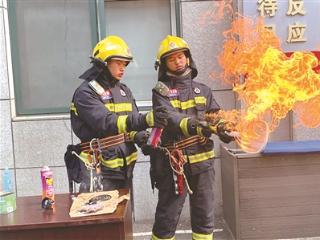杭州消防做了四组实验 花露水、杀虫剂、蚊香、电蚊香不当使用隐患很大