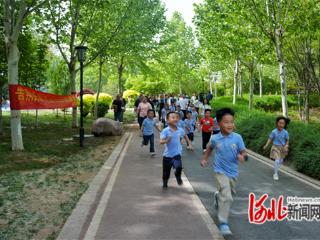 以自然为课堂 赵县第二幼儿园举办亲子研学活动