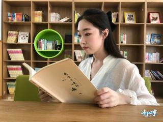 青岛故事|以爱为笔 绘就育人华章——宋欣