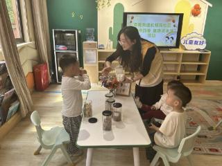 南苑街道欣锦苑社区开展“探秘中药香 童趣识本草”活动
