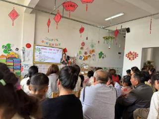余干县第七幼儿园防溺水主题活动八大篇章守护童真夏日