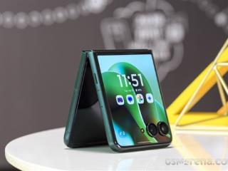 国补价5499元起！联想moto razr 60 Ultra发布：首款骁龙8至尊版小折叠