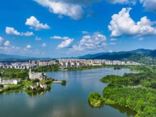 跑马拉松、玩飞行、免费品卤烤鸭！2025国际湿地城市马拉松赛“梁平10K”5月11日开跑